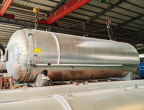 PLC自动控制巨型硫化罐